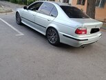 BMW 528-2