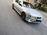 BMW 528-5