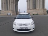Toyota Auris-1