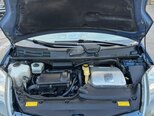 Toyota Prius-11