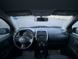 Nissan March-8