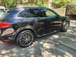 Porsche Cayenne GTS-7