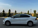 Volkswagen Polo-5