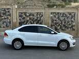 Volkswagen Polo-4