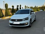 Volkswagen Polo-3
