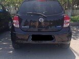 Nissan March-9