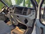Ford Transit-9