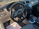 Volkswagen Polo-9