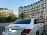 Mercedes E 300 4MATIC-4