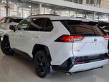 Toyota RAV4-12