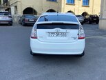 Toyota Prius-8