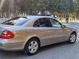 Mercedes E 220-10