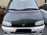 Nissan Serena-1