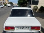 LADA (VAZ) 2107-2