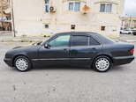 Mercedes E 240-3