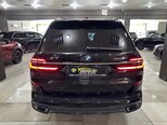 BMW X7-4