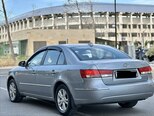 Hyundai Sonata-12