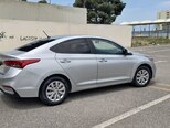 Hyundai Accent-10