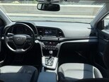 Hyundai Elantra-13