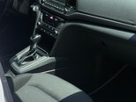 Hyundai Elantra-12