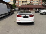 Kia Optima-4
