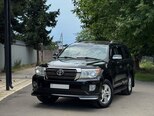 Toyota Land Cruiser-5