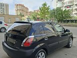 Kia Rio-5