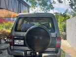 Mitsubishi Pajero-3
