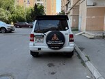 Mitsubishi Pajero io-5