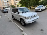Mitsubishi Pajero io-9