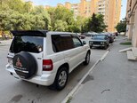 Mitsubishi Pajero io-3