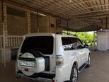 Mitsubishi Pajero-5