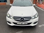Mercedes E 220-11