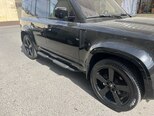 Land Rover Defender-7