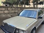 Mercedes 190-1