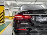 Mercedes E 300 de 4MATIC-5