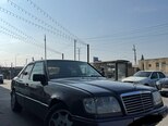 Mercedes 220 E-1