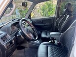 Mitsubishi Pajero io-7