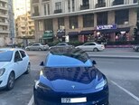 Tesla Model 3-5