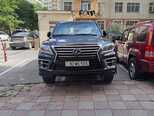 Lexus LX 570-2