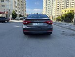 Hyundai Sonata-3