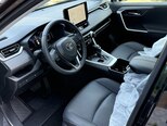 Toyota RAV4-12