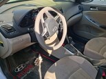 Hyundai Accent-4