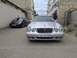 Mercedes E 280-1