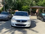 Renault Logan-1