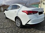 Hyundai Accent-4