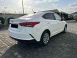 Hyundai Accent-5