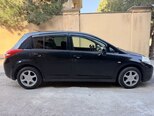 Nissan Tiida-10