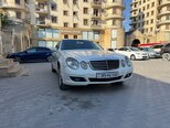 Mercedes E 220-1