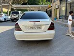 Mercedes E 220-2